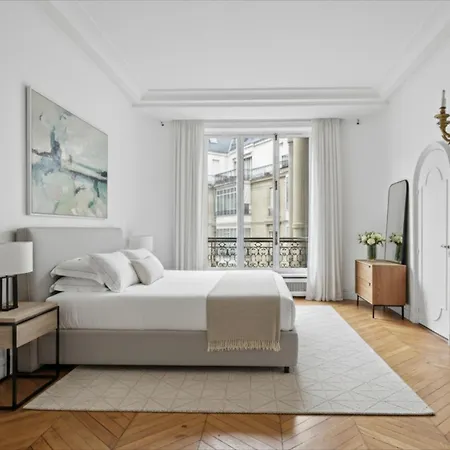 4 Bedrooms Georges V Tour Eiffel *
