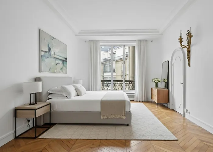 4 Bedrooms Georges V Tour Eiffel *