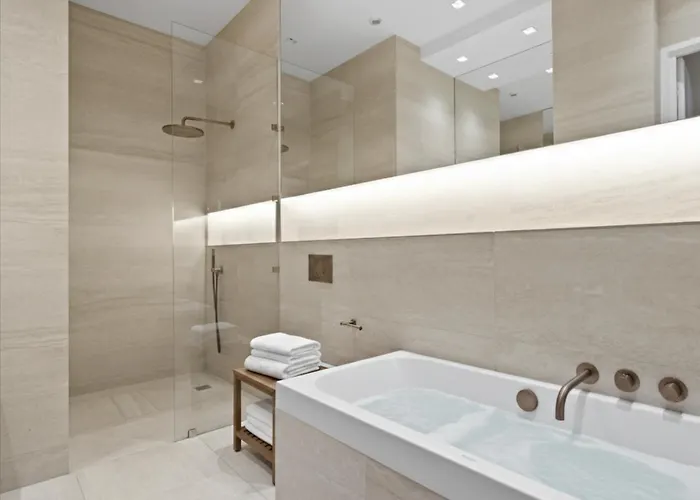 4 Bedrooms Georges V Tour Eiffel * Paris